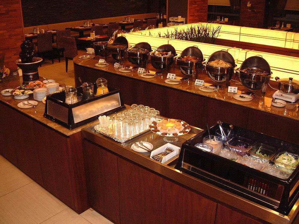 The Premier Hotel Ταϊνάν Εξωτερικό φωτογραφία