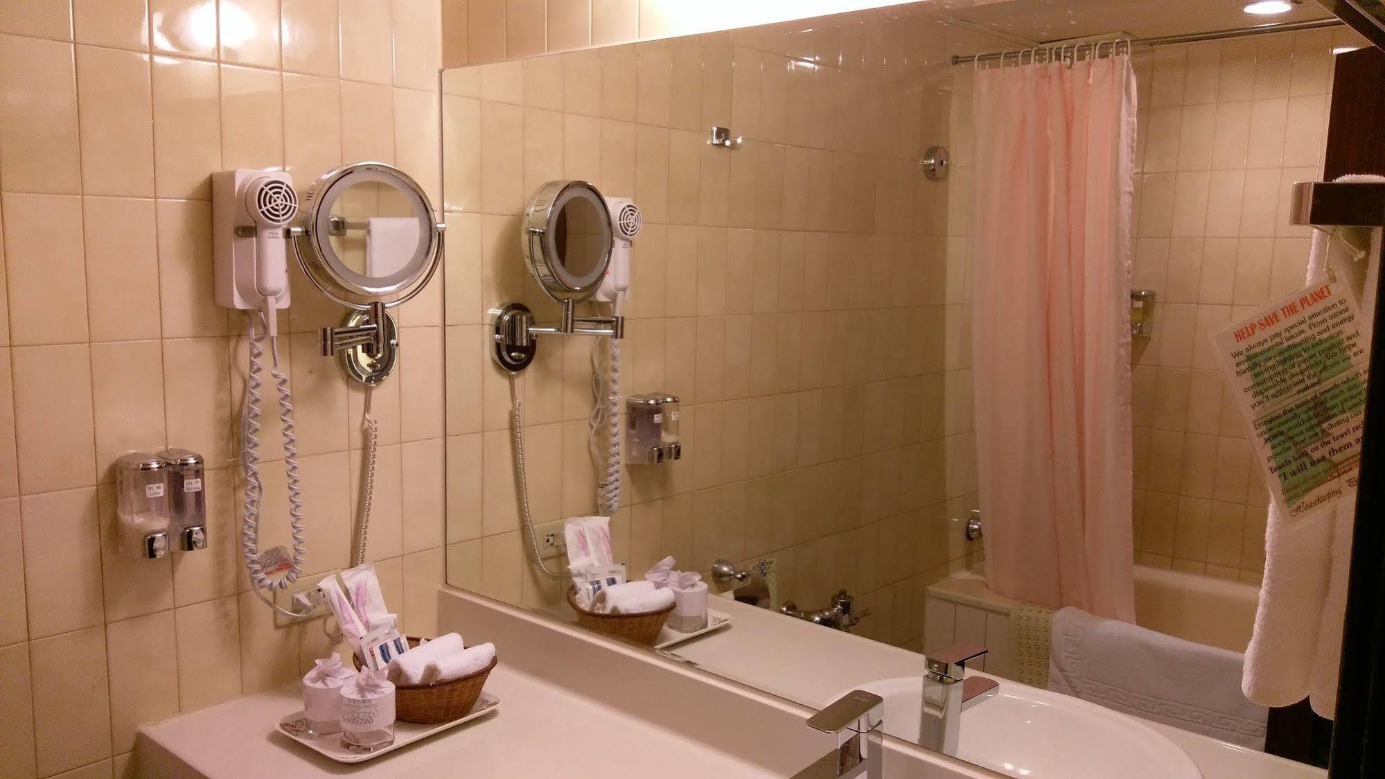 The Premier Hotel Ταϊνάν Εξωτερικό φωτογραφία
