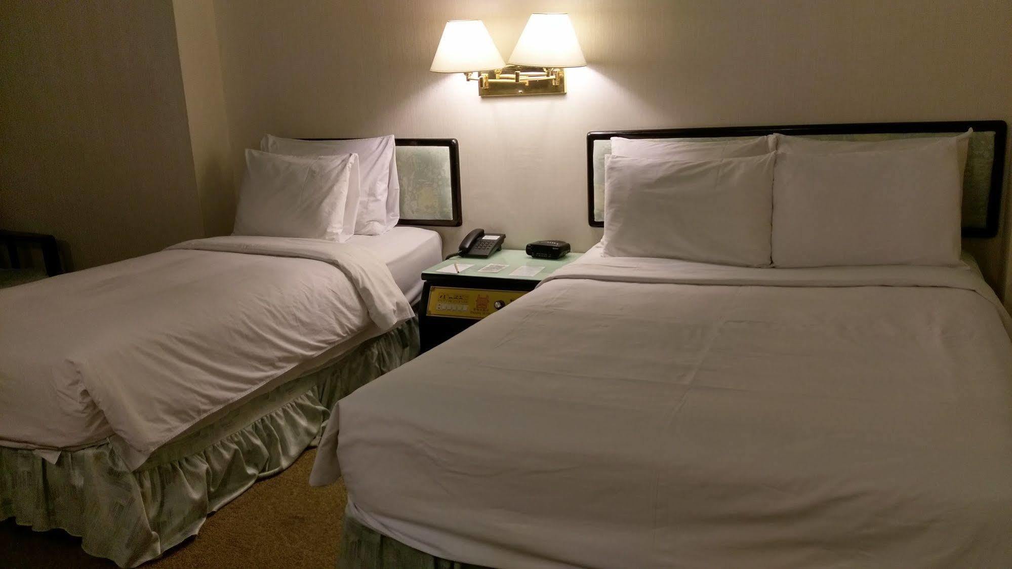 The Premier Hotel Ταϊνάν Εξωτερικό φωτογραφία